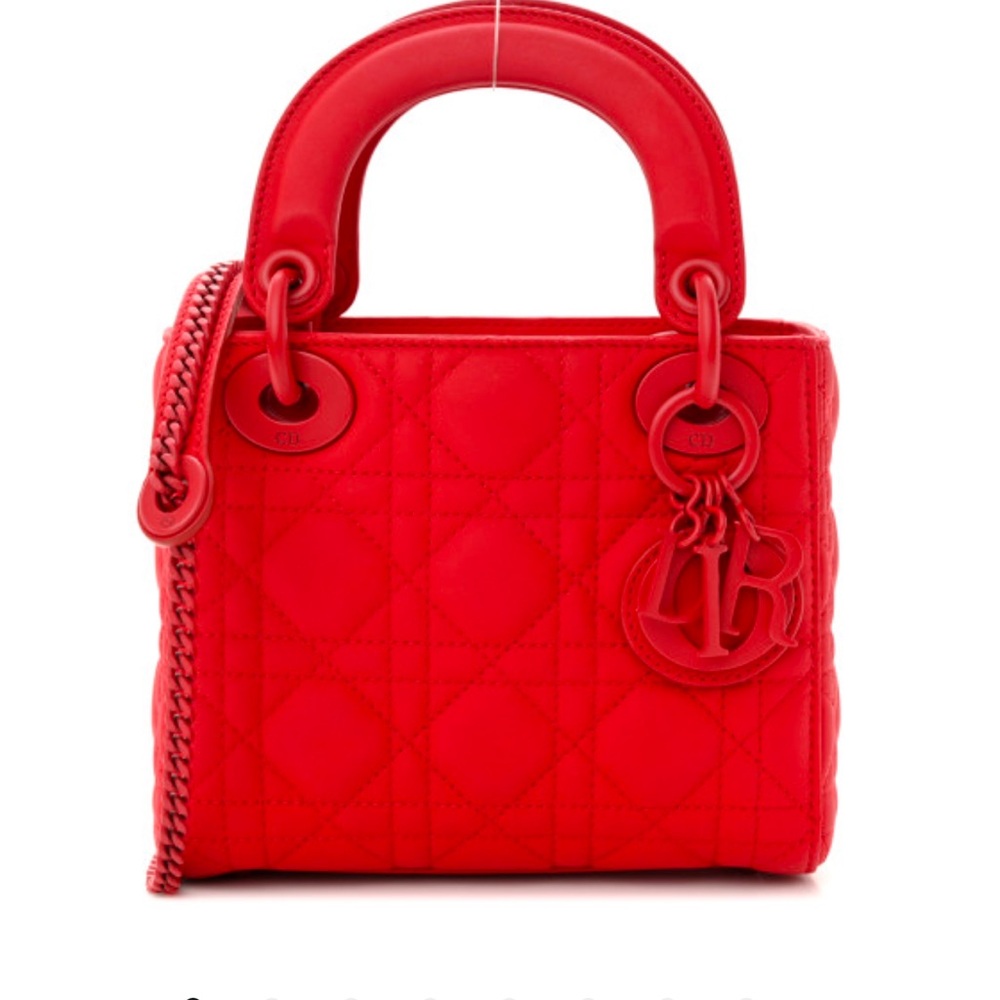 CHRISTIAN DIOR
Ultra Matte Calfskin Cannage Mini
Lady Dior Red